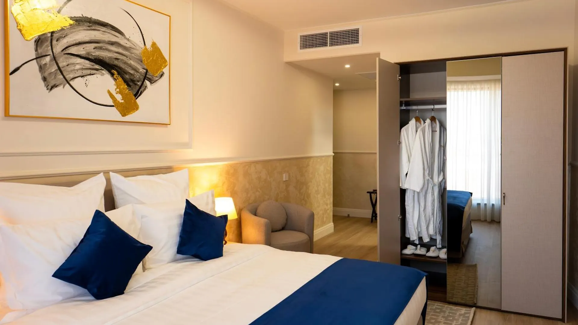 Le Blanc Cotroceni Hotel Bucharest 4*,
