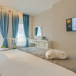 Hotel New Era Old Town Bucharest- Parking With Fee Nearby - Not At The !