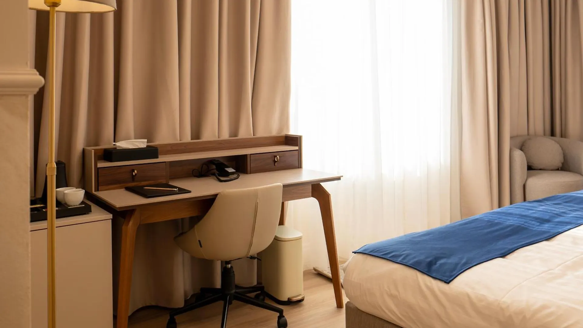 Le Blanc Cotroceni Hotel Bucharest 4*,  Romania